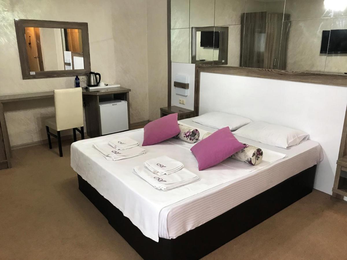 Adjara Boutique Hotel 巴统 外观 照片