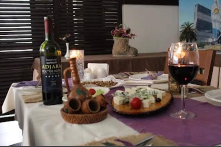 Adjara Boutique Hotel 巴统 外观 照片
