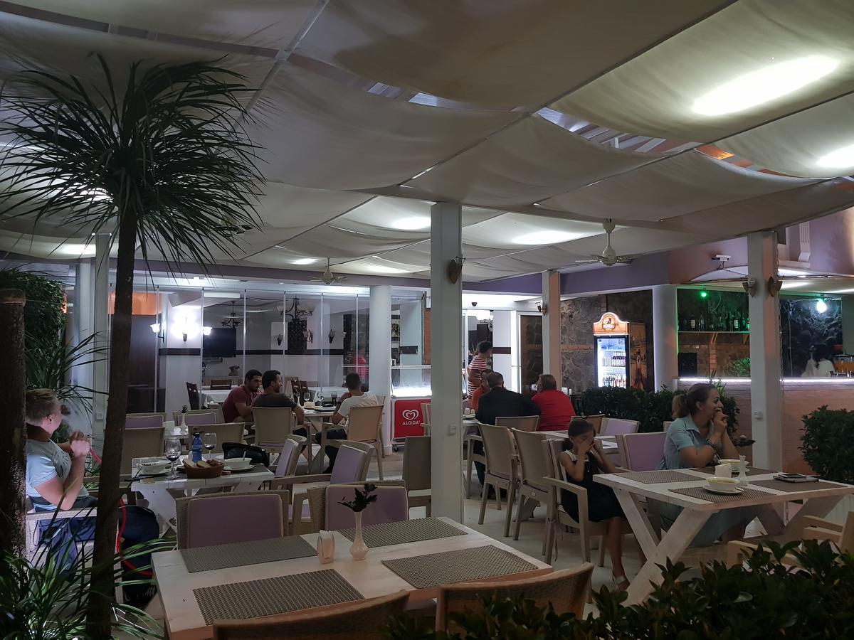 Adjara Boutique Hotel 巴统 外观 照片