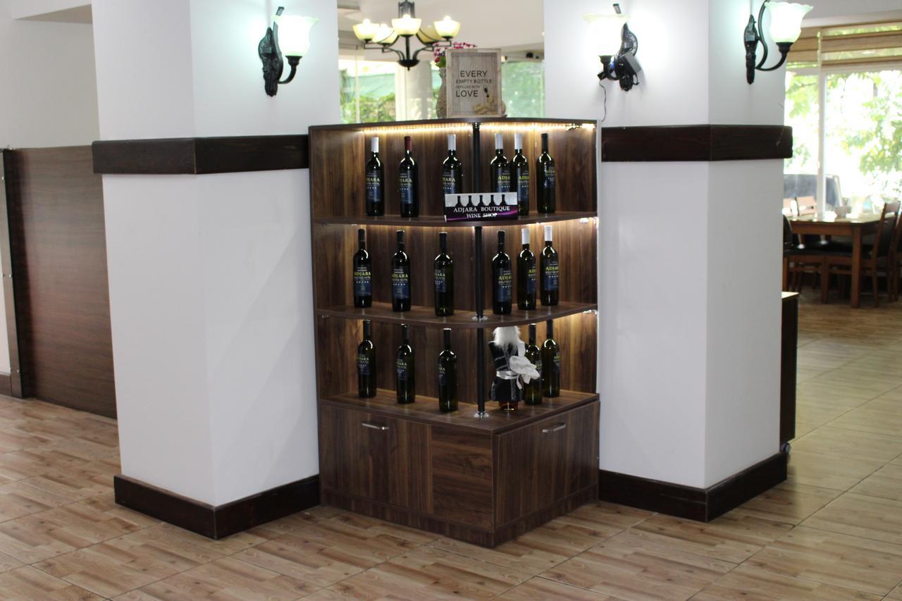 Adjara Boutique Hotel 巴统 外观 照片
